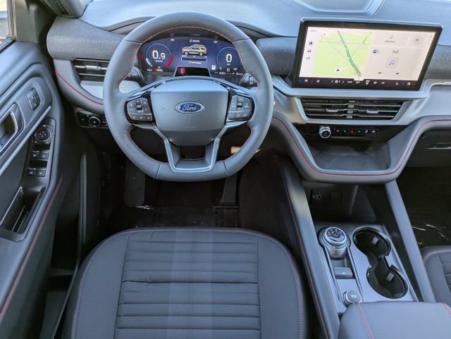 Certified 2026 Ford Explorer ST-Line w/ ST-Line Street Pack RWD image 15