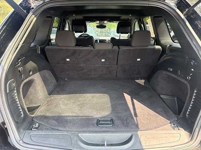 Used 2018 Jeep Grand Cherokee Laredo AWD/4WD image 18