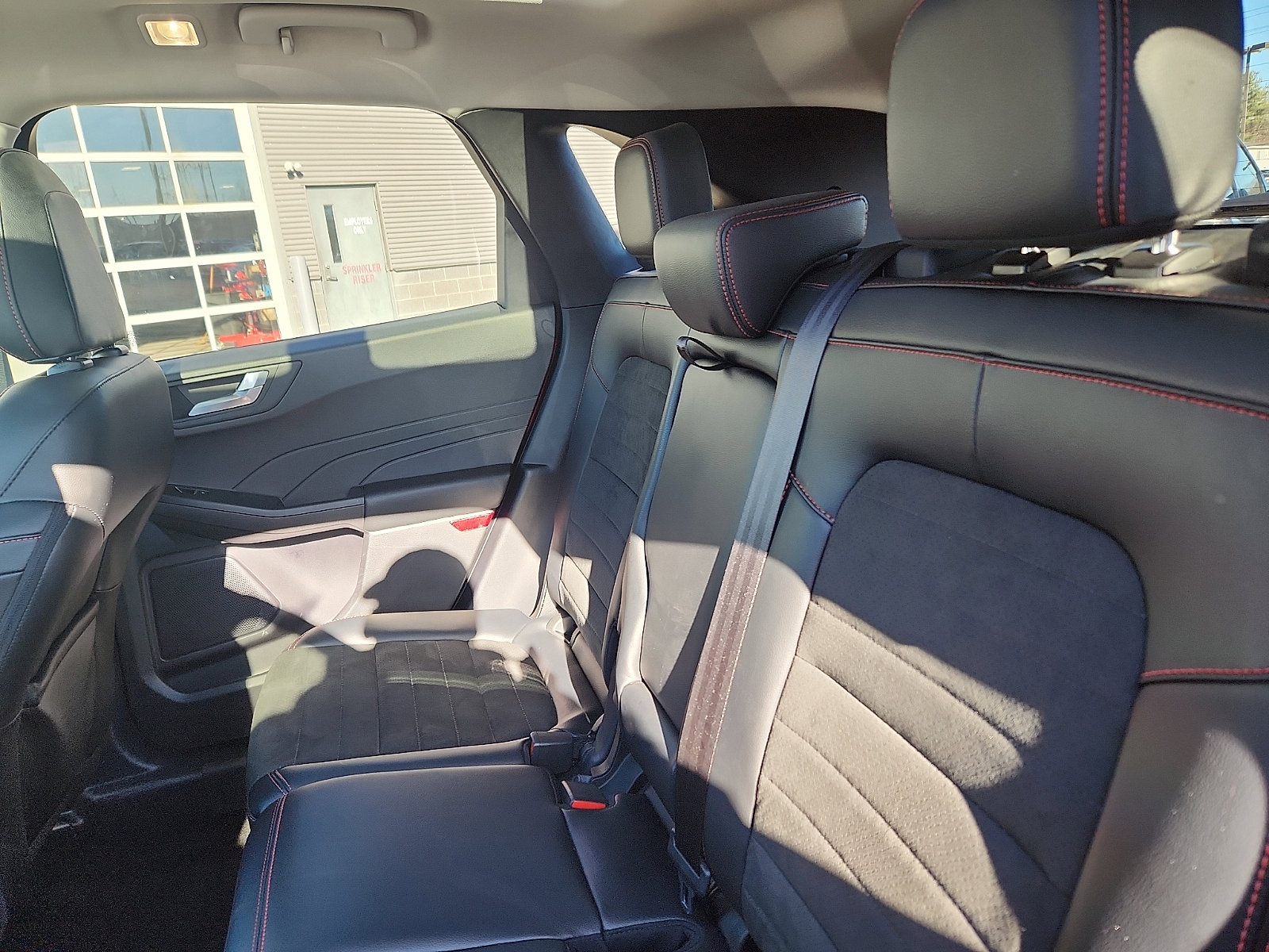 Certified 2022 Ford Escape SEL w/ SEL Stealth AWD Package image 26