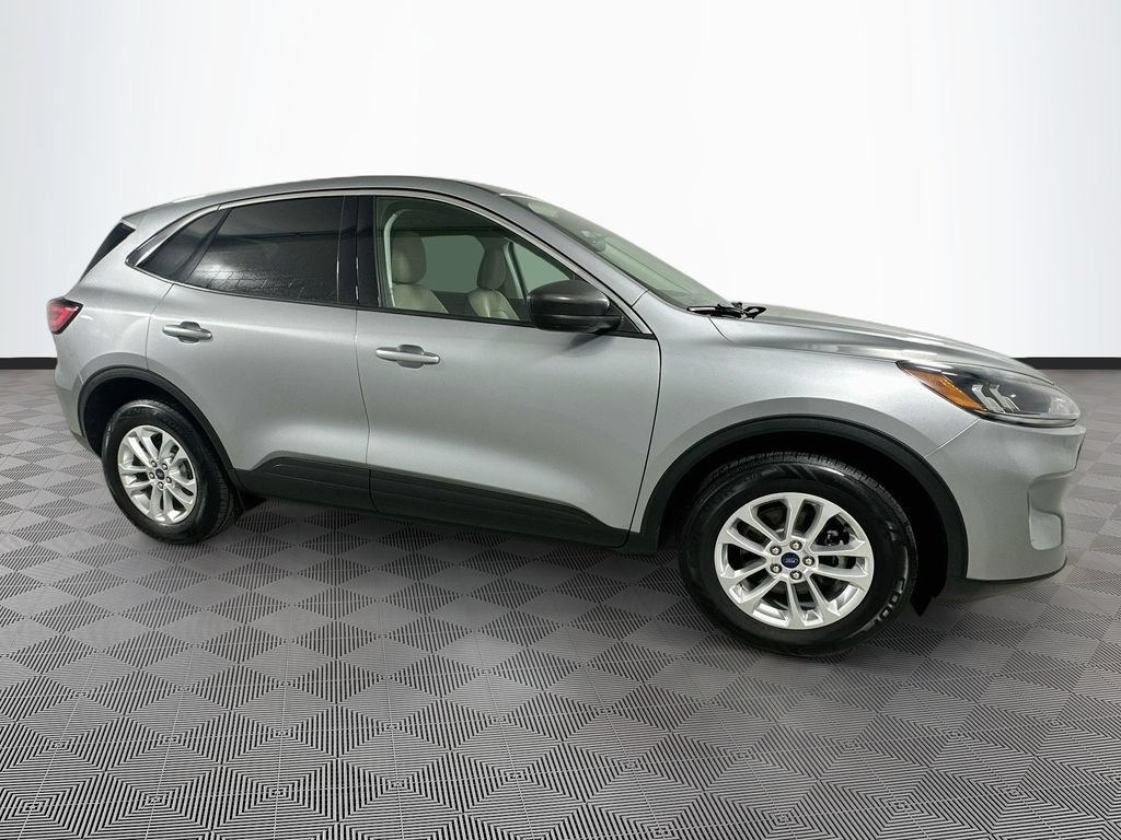 Certified 2022 Ford Escape SE AWD/4WD image 8