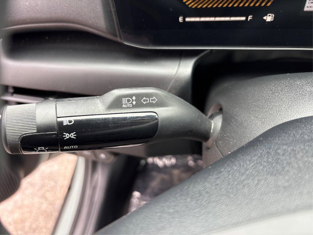 Used 2025 Kia K4 FWD image 16