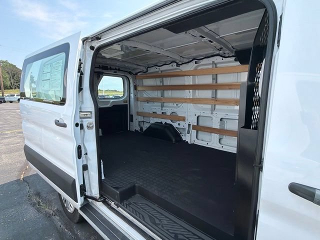 Certified 2024 Ford Transit 250 Low Roof w/ Exterior Upgrade Package RWD image 5