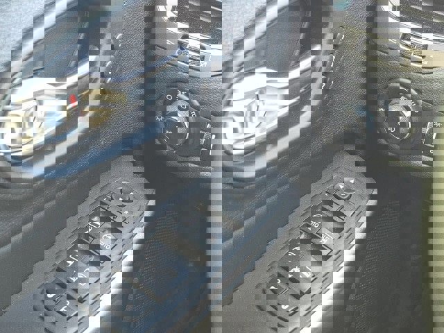 Used 2020 Jeep Cherokee Limited image 13