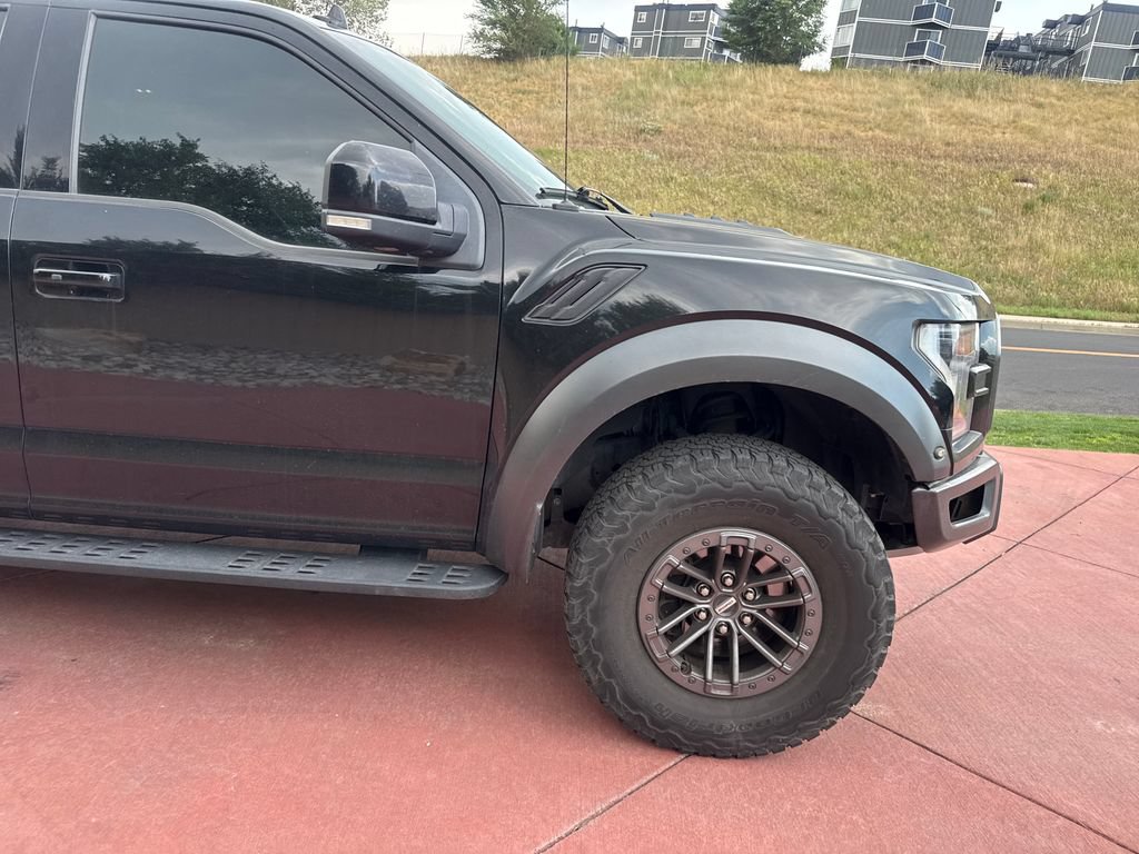 Certified 2019 Ford F150 Raptor w/ Equipment Group 802A Luxury AWD/4WD image 29
