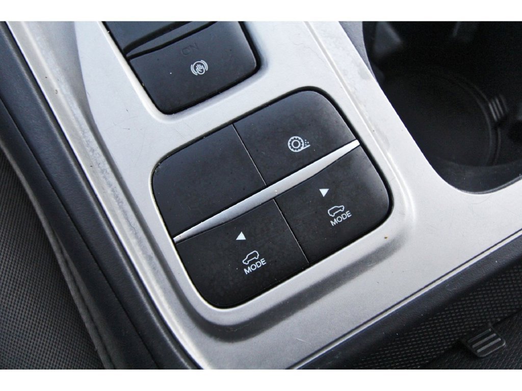 Certified 2022 Ford Explorer XLT RWD image 26