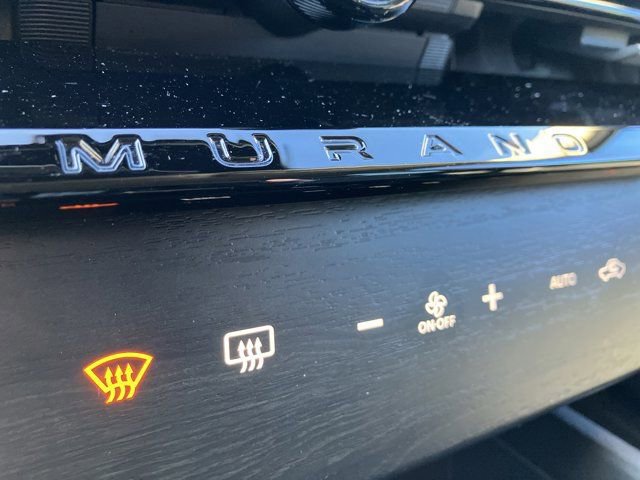 Used 2025 Nissan Murano SV image 27