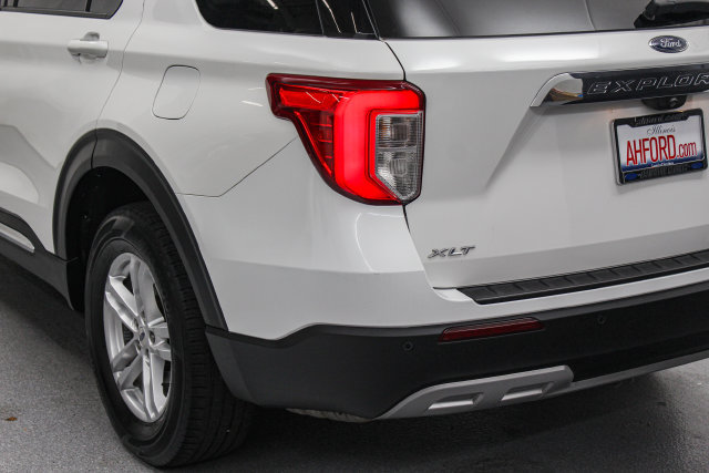 Certified 2023 Ford Explorer XLT w/ Equipment Group 202A AWD/4WD image 7