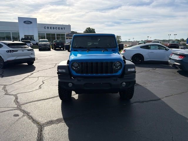 Used 2024 Jeep Wrangler Unlimited Sport AWD/4WD image 2