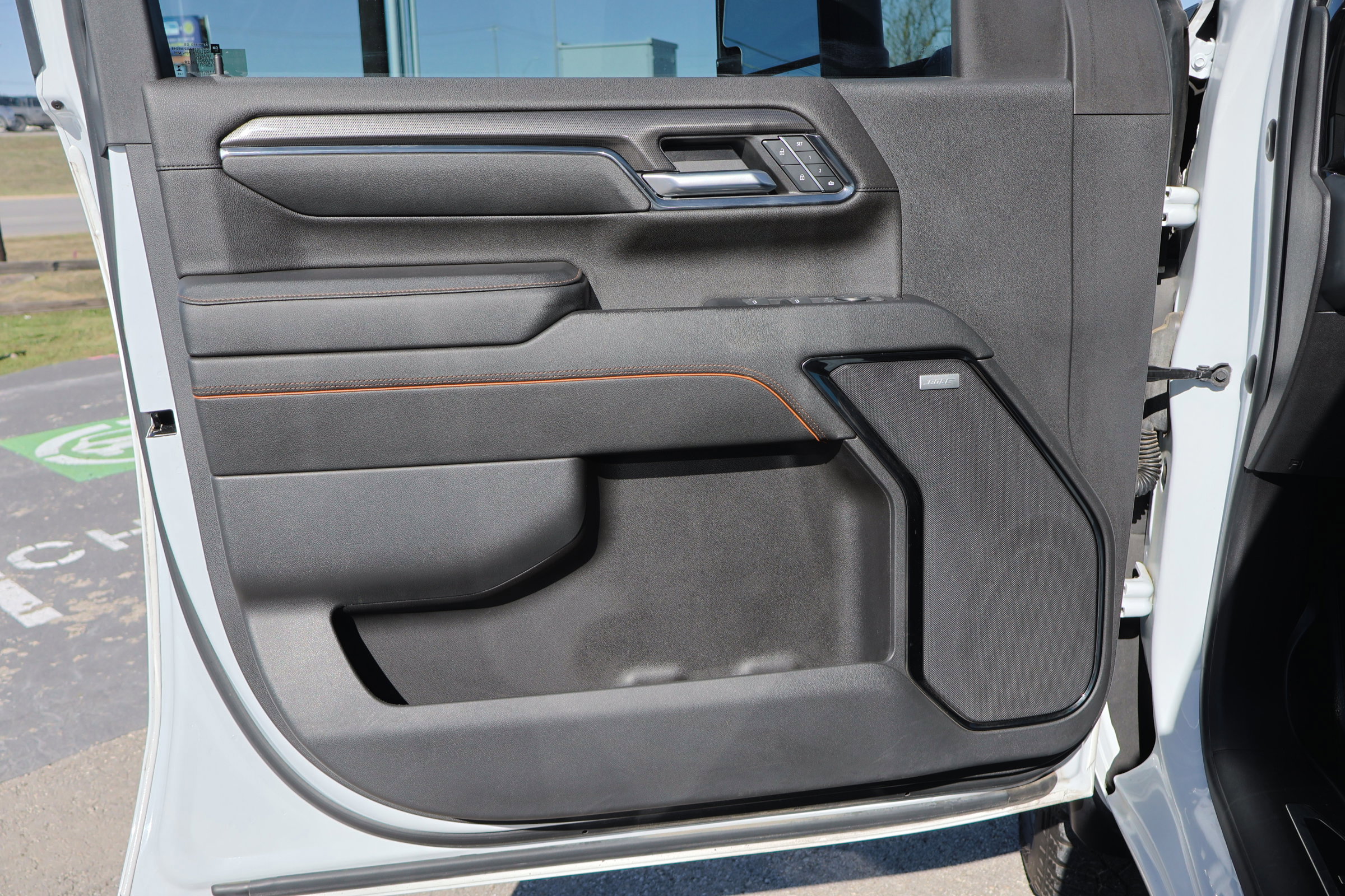 Used 2024 GMC Sierra 2500 AT4 w/ AT4 Premium Plus Package image 14