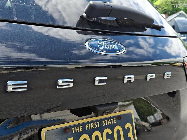 Certified 2020 Ford Escape Titanium AWD/4WD image 30
