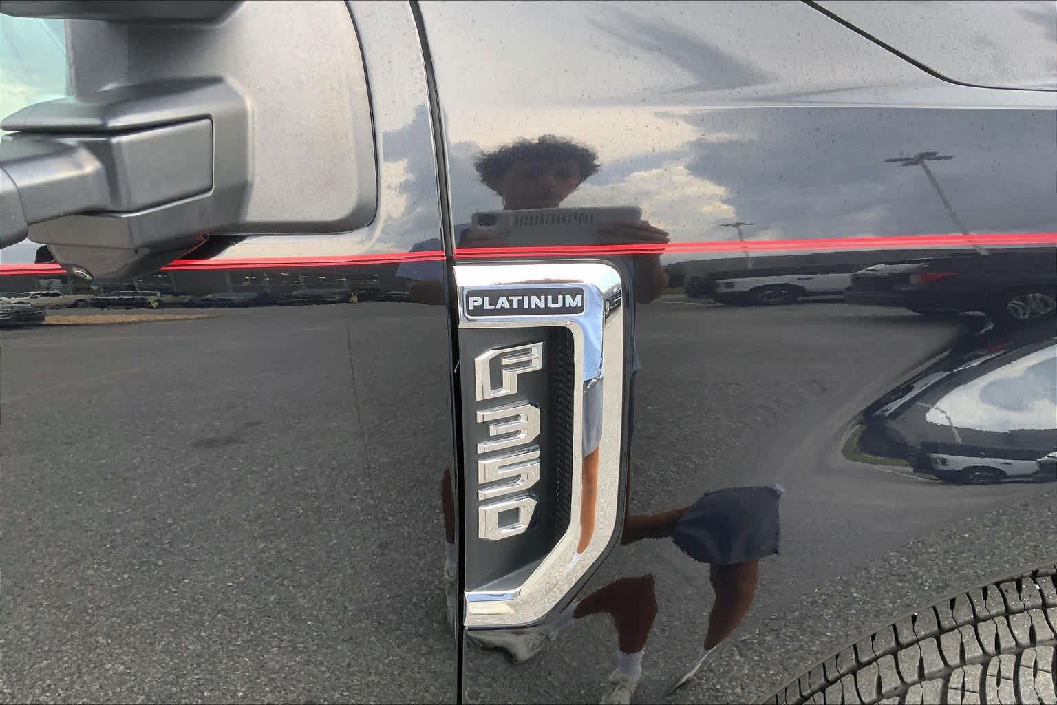 Certified 2021 Ford F350 Platinum AWD/4WD image 10