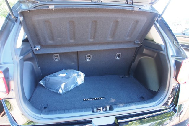 Used 2022 Hyundai Venue SEL w/ Cargo Package FWD image 14