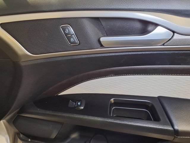 Certified 2019 Ford Fusion SE w/ Equipment Group 151A FWD image 30