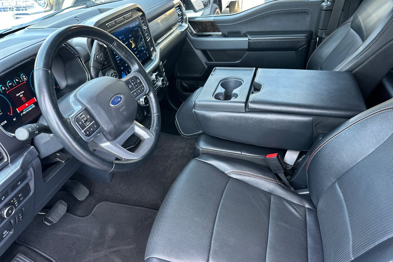 Certified 2022 Ford F150 Lariat w/ Trailer Tow Package RWD image 8