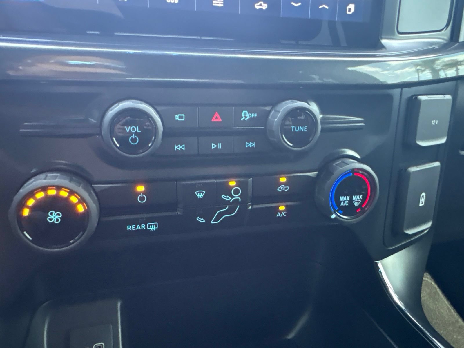 Certified 2025 Ford F150 STX w/ LOBO Package AWD/4WD image 44