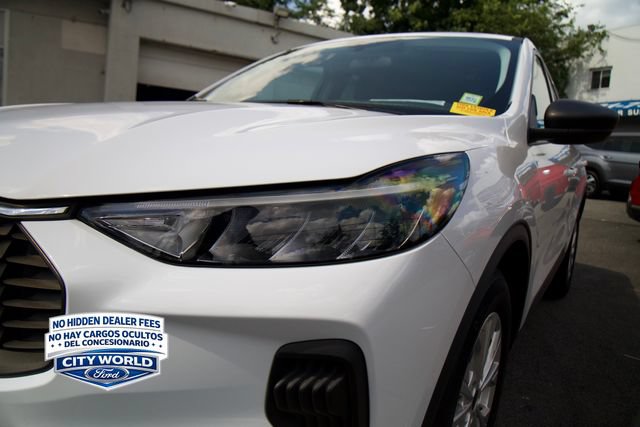 Certified 2025 Ford Escape Active FWD image 8