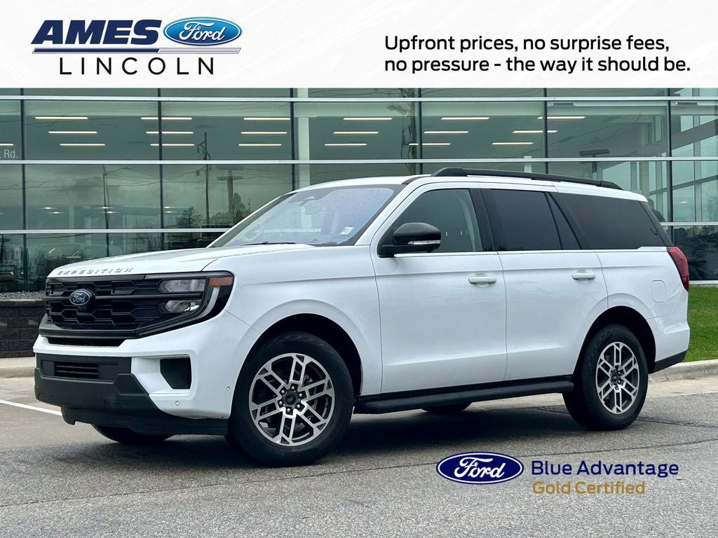 Certified 2025 Ford Expedition Active AWD/4WD image 1