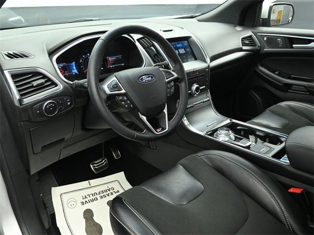 Certified 2019 Ford Edge ST w/ Convenience Package image 25