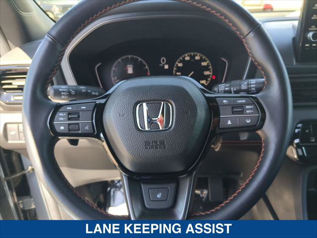 Used 2025 Honda Pilot TrailSport image 13