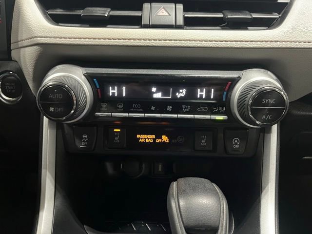 Used 2021 Toyota RAV4 XLE image 33