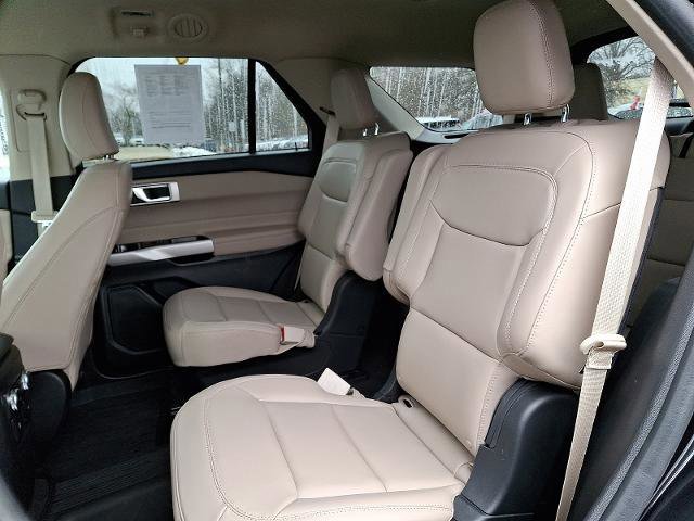 Certified 2023 Ford Explorer XLT w/ Equipment Group 202A image 10