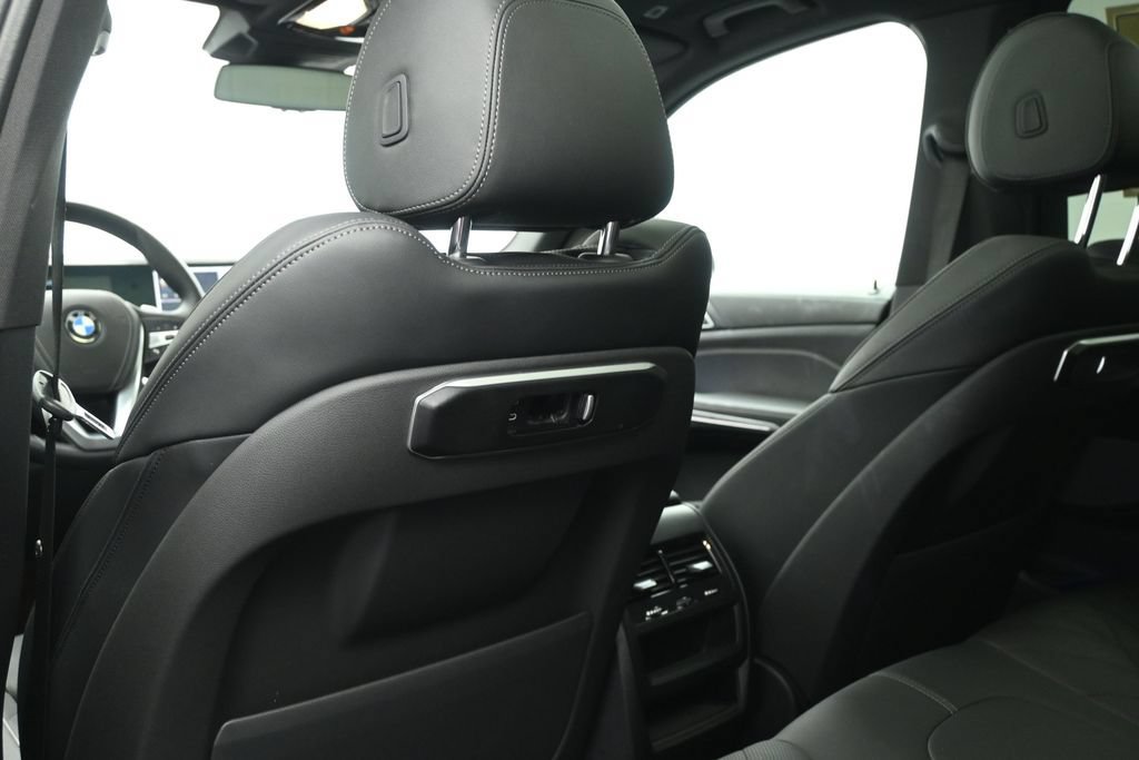 Used 2024 BMW X5 sDrive40i RWD image 19