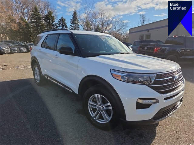 Certified 2022 Ford Explorer XLT w/ Equipment Group 202A image 1