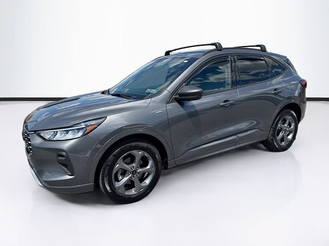 Certified 2023 Ford Escape ST-Line w/ Tech Pack #1 AWD/4WD image 4