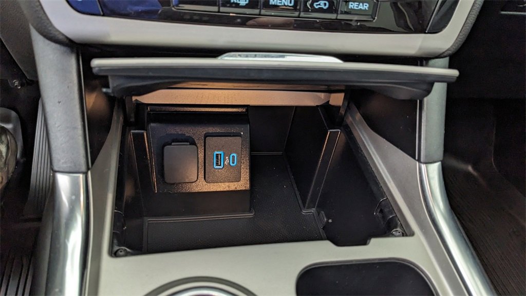 Certified 2023 Ford Explorer XLT w/ Equipment Group 202A image 31