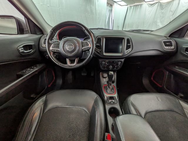 Used 2019 Jeep Compass Trailhawk AWD/4WD image 11