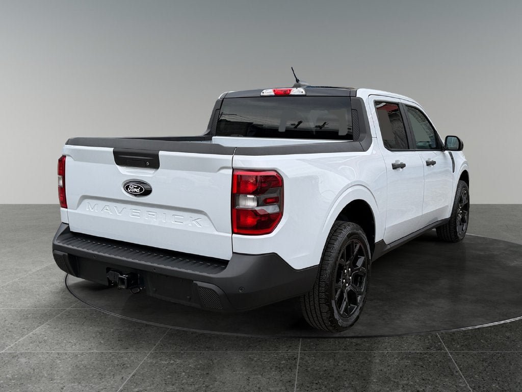 Certified 2025 Ford Maverick XLT w/ XLT Luxury Package AWD/4WD image 9