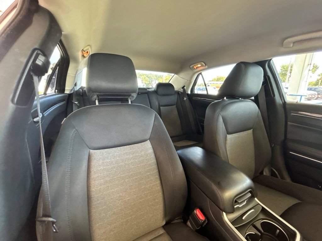 Used 2021 Chrysler 300 Touring w/ Sport Appearance Package RWD image 26