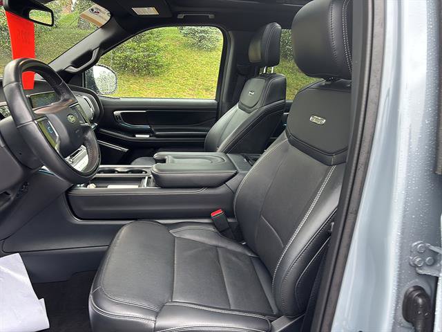 Certified 2025 Ford Expedition Max Platinum w/ Stealth Appearance Package AWD/4WD image 11