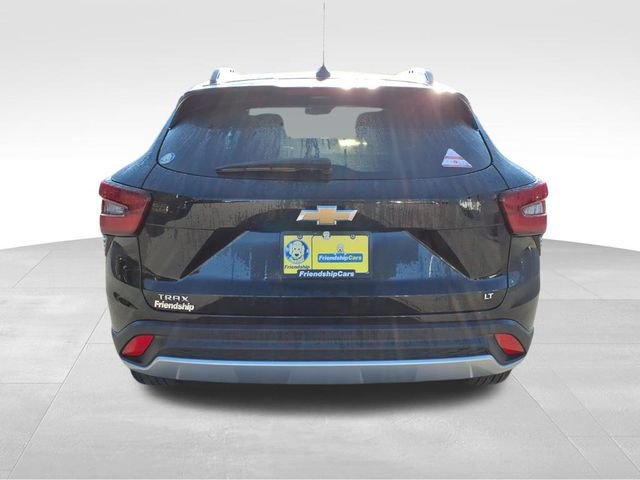 Used 2024 Chevrolet Trax LT w/ Driver Confidence Package image 5