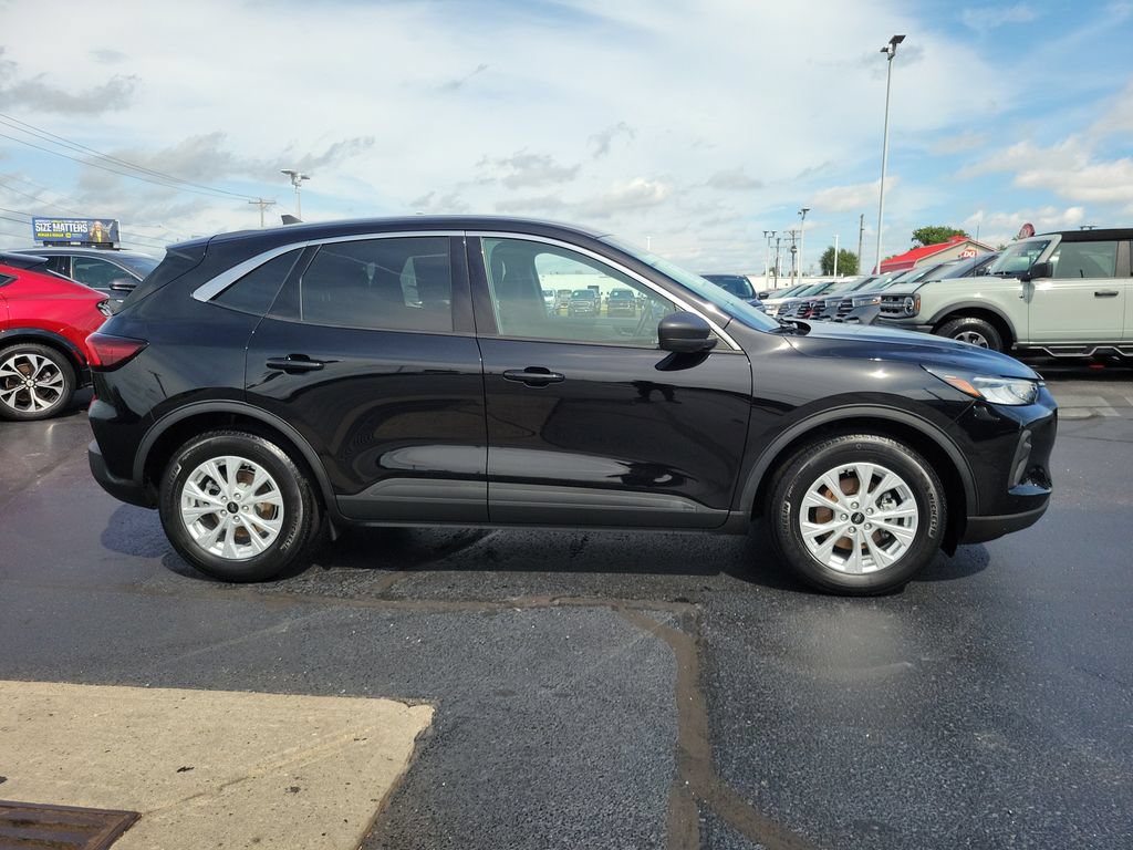 Certified 2024 Ford Escape Active w/ Tech Pack #1 FWD image 3