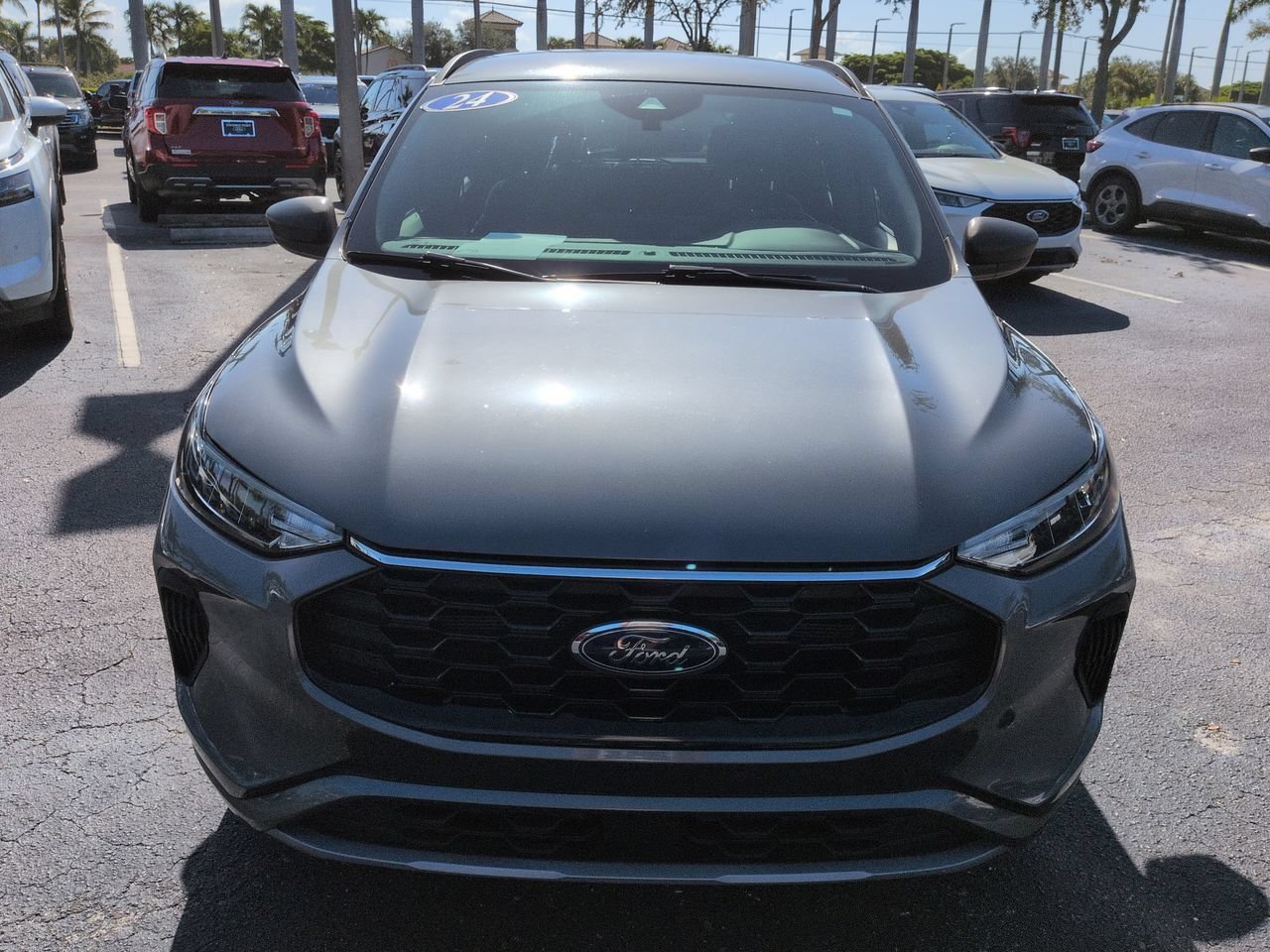 Certified 2024 Ford Escape ST-Line w/ Equipment Group 301A FWD image 9