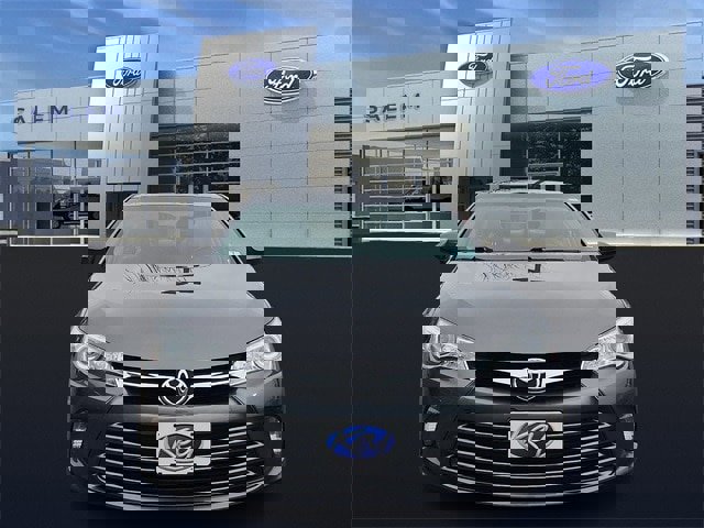 Used 2017 Toyota Camry LE image 7