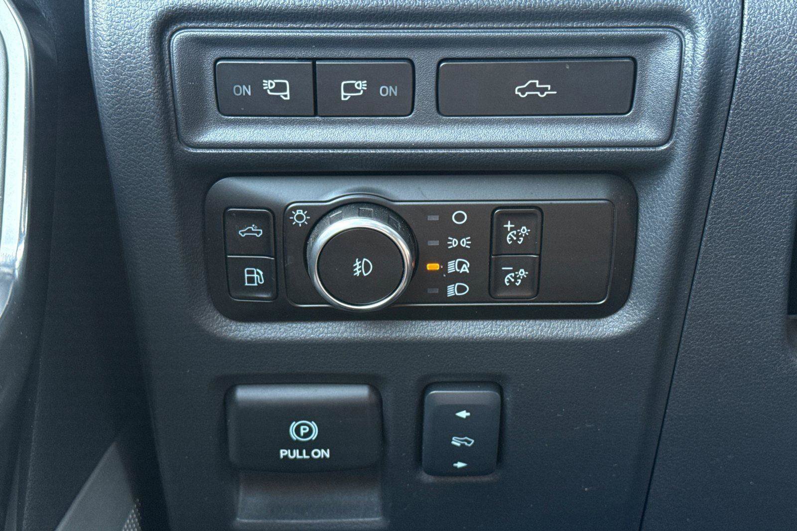 Certified 2024 Ford F150 Platinum w/ Equipment Group 702A High image 31