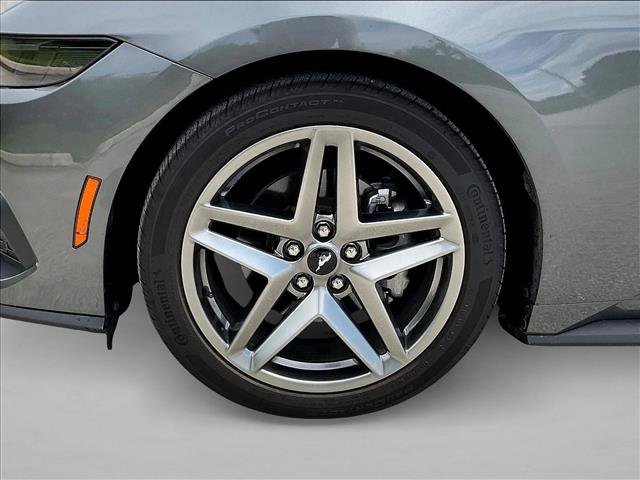 Certified 2025 Ford Mustang Coupe RWD image 10