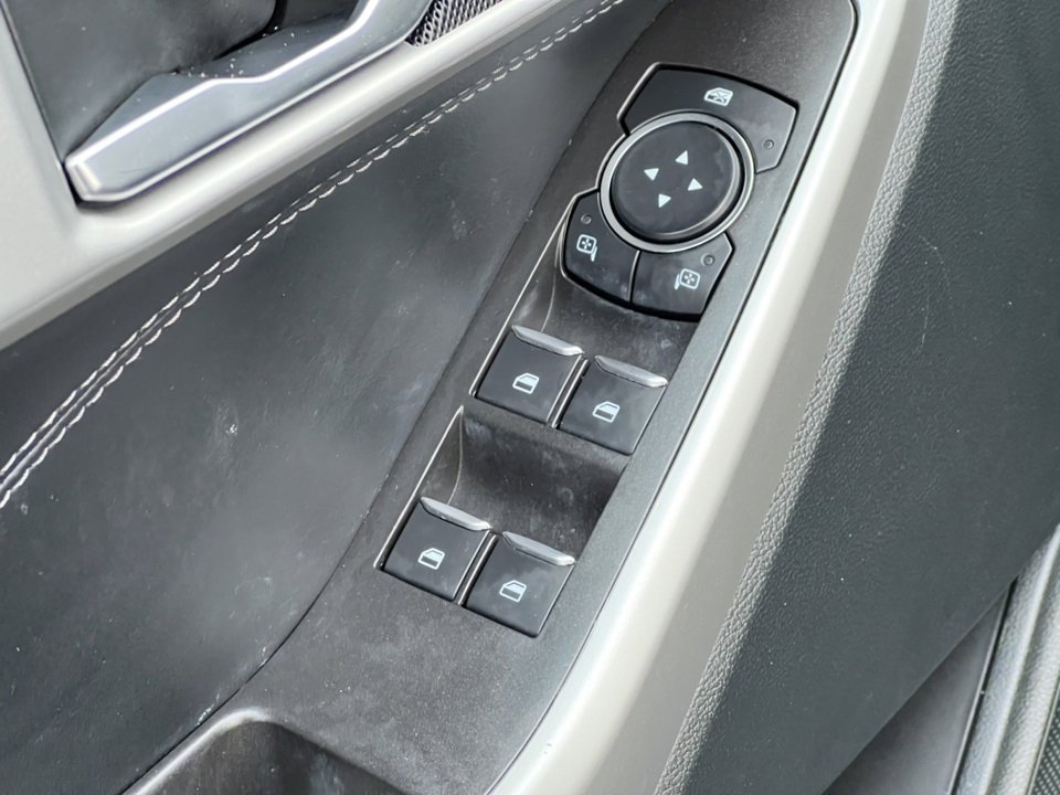 Certified 2023 Ford Explorer XLT w/ Equipment Group 202A image 17