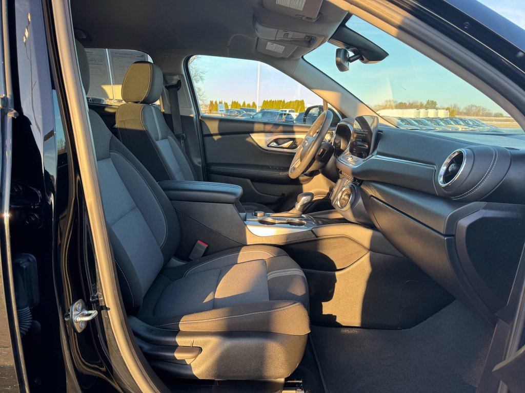 Used 2023 Chevrolet Blazer LT w/ Convenience Package image 11