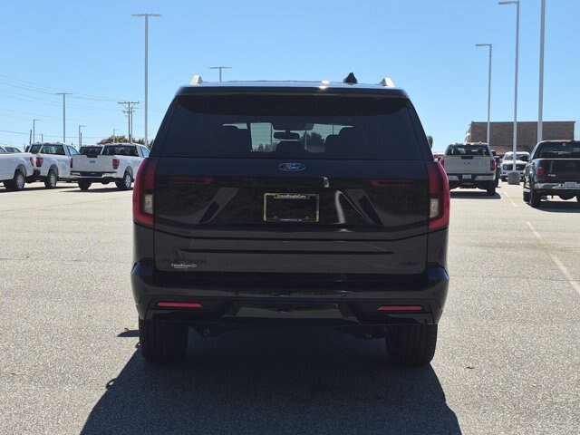 Certified 2025 Ford Expedition Max Platinum w/ Stealth Performance Package AWD/4WD image 5