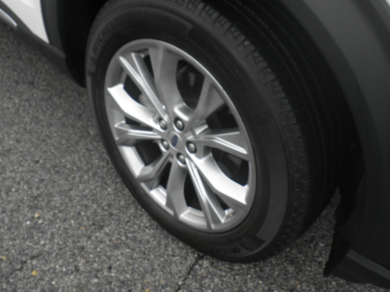 Certified 2024 Ford Explorer XLT w/ Equipment Group 202A image 9