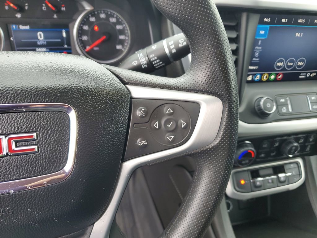 Used 2023 GMC Acadia SLE w/ Driver Convenience Package image 21