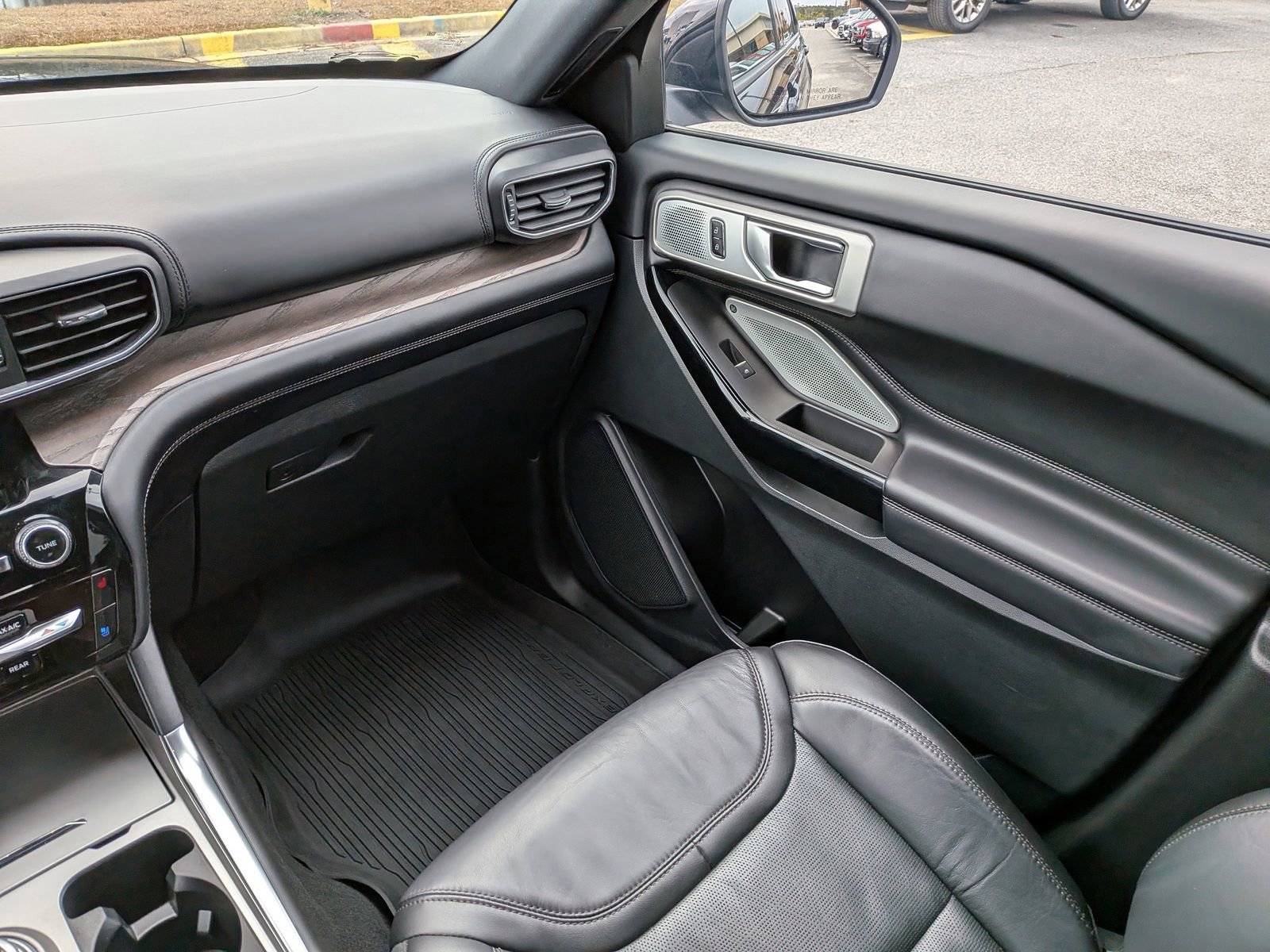 Certified 2023 Ford Explorer Platinum w/ Technology Package image 19