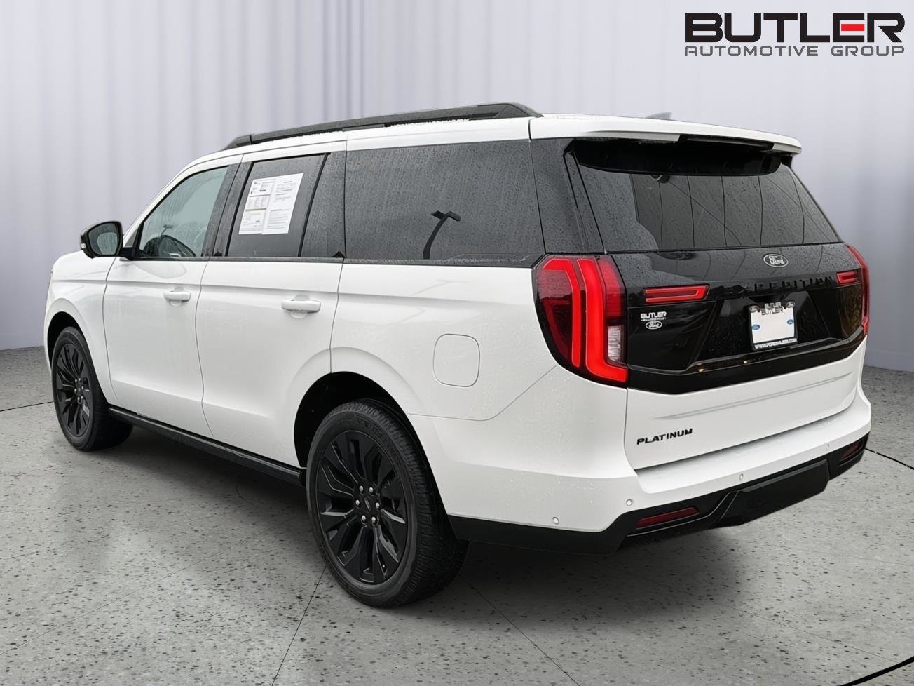 Certified 2025 Ford Expedition Platinum w/ Stealth Appearance Package AWD/4WD image 4