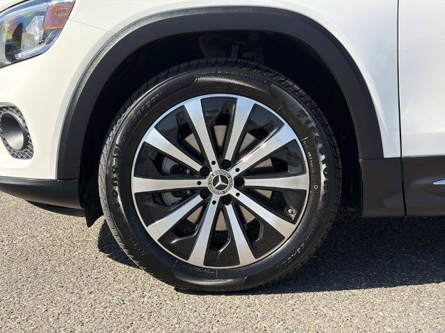 Used 2022 Mercedes-Benz GLB 250 image 28
