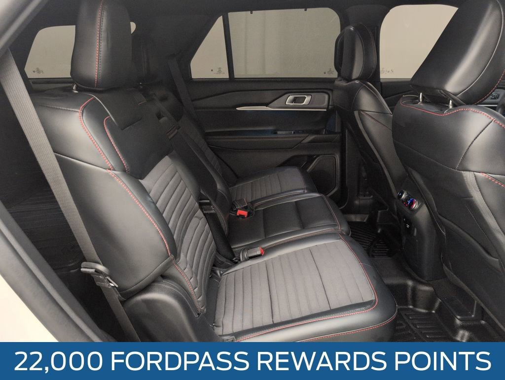 Certified 2025 Ford Explorer ST-Line w/ Premium Package image 16