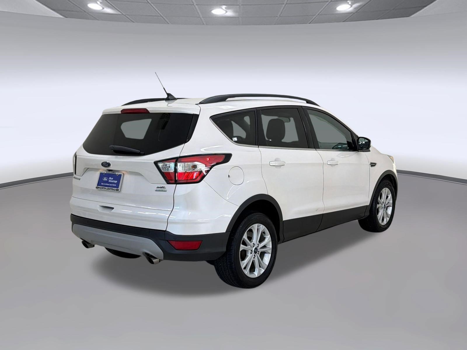 Certified 2018 Ford Escape SEL FWD image 9