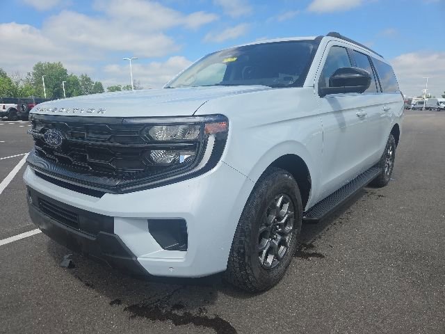 Certified 2025 Ford Expedition Max Active AWD/4WD image 2